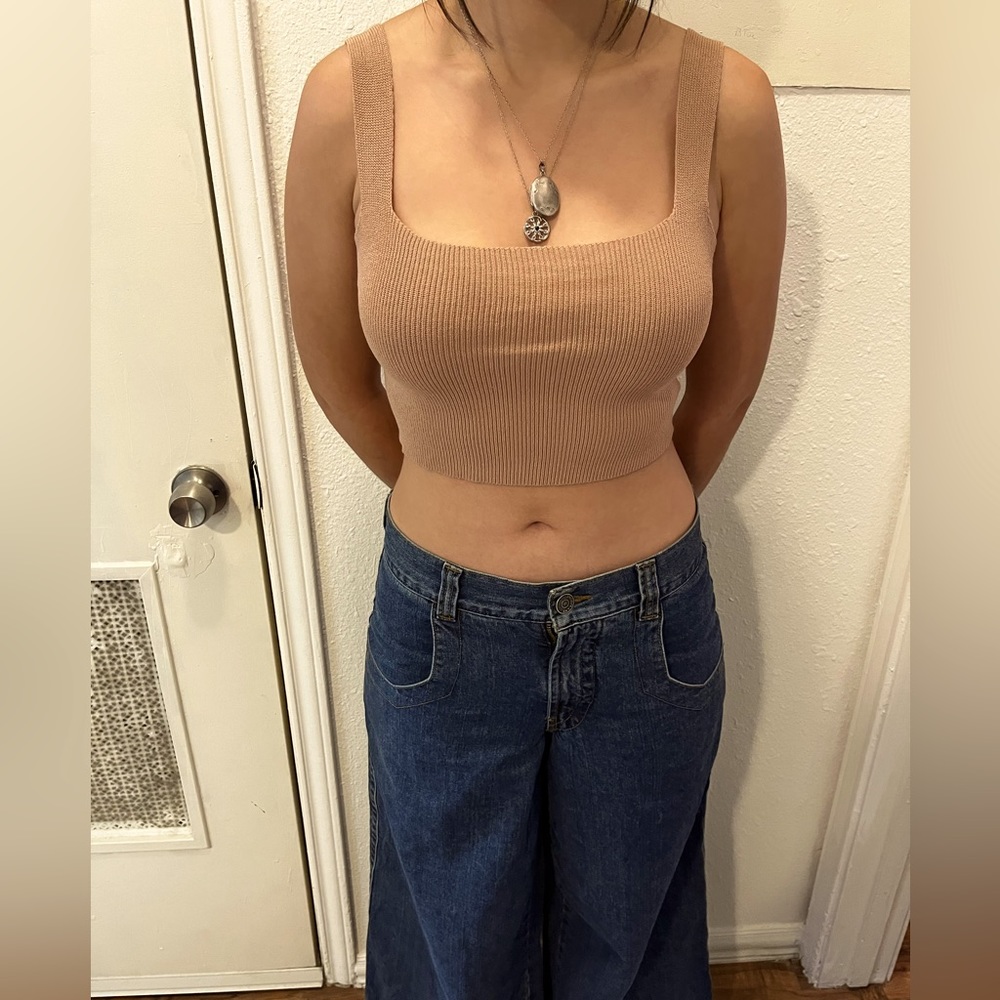 Shein Ribbed Crop Tank Top Beige Tan
Size small, fits true to size.
